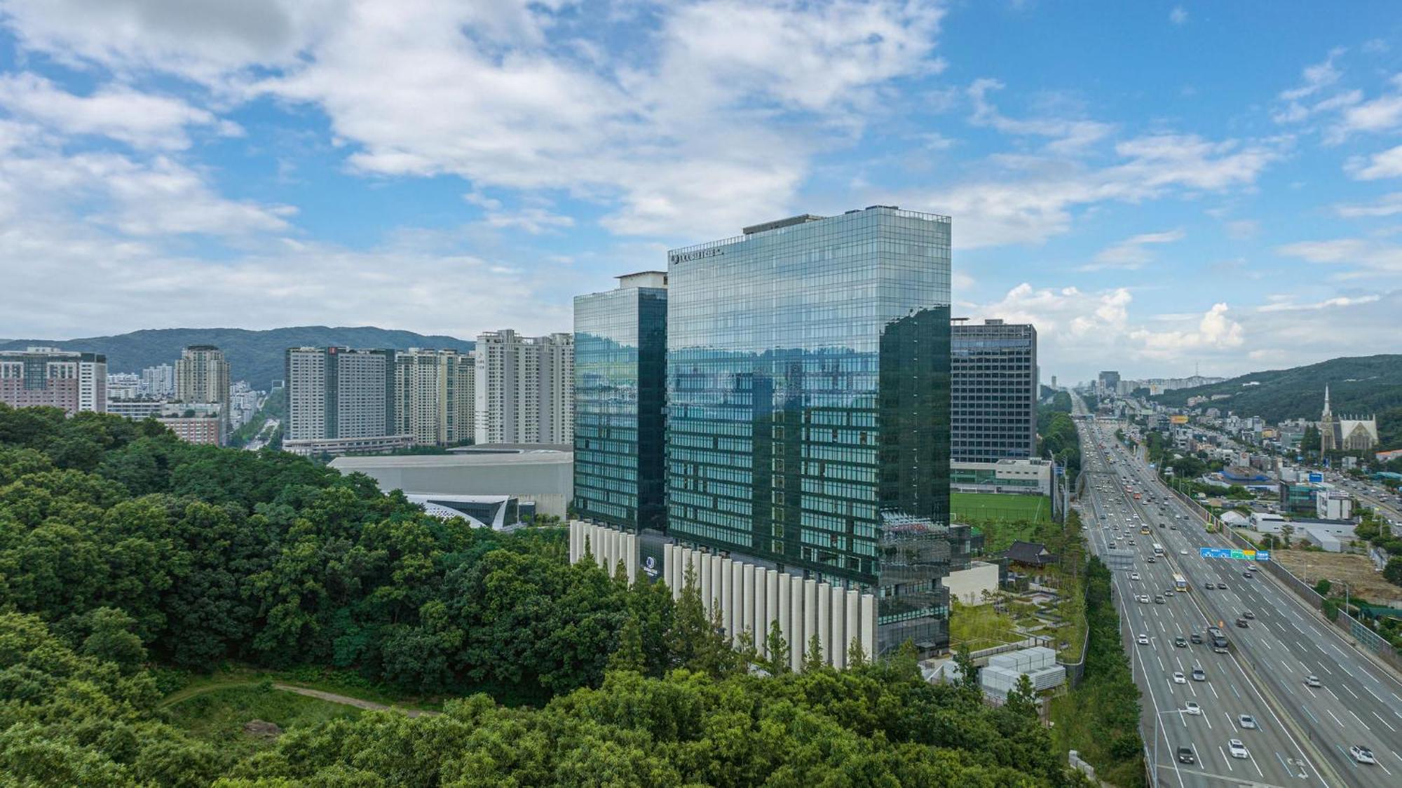 Готель Doubletree By Hilton Seoul Pangyo Соннам Екстер'єр фото