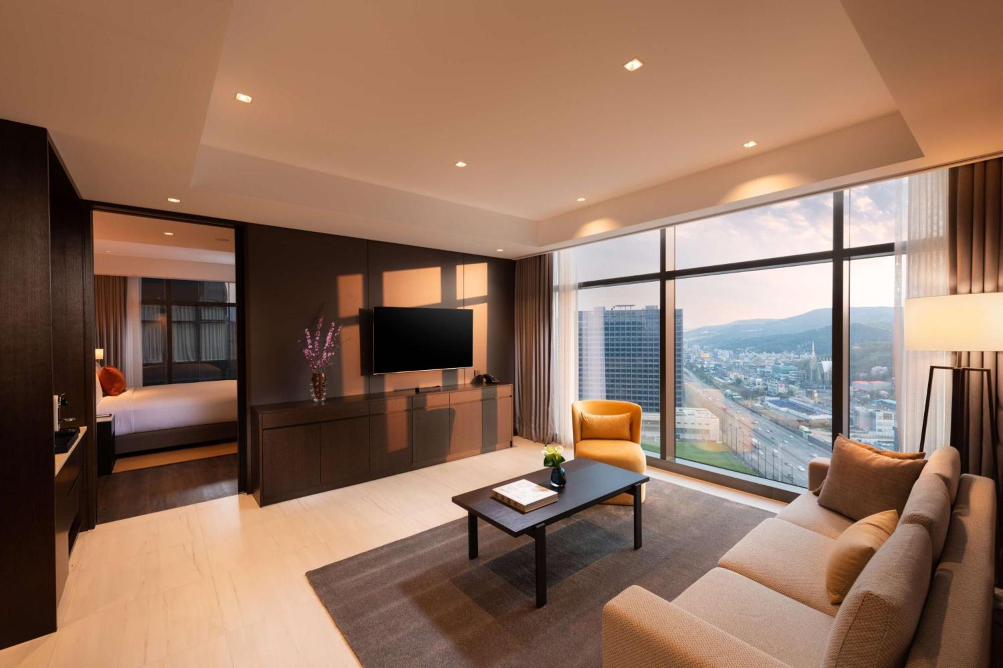 Готель Doubletree By Hilton Seoul Pangyo Соннам Екстер'єр фото