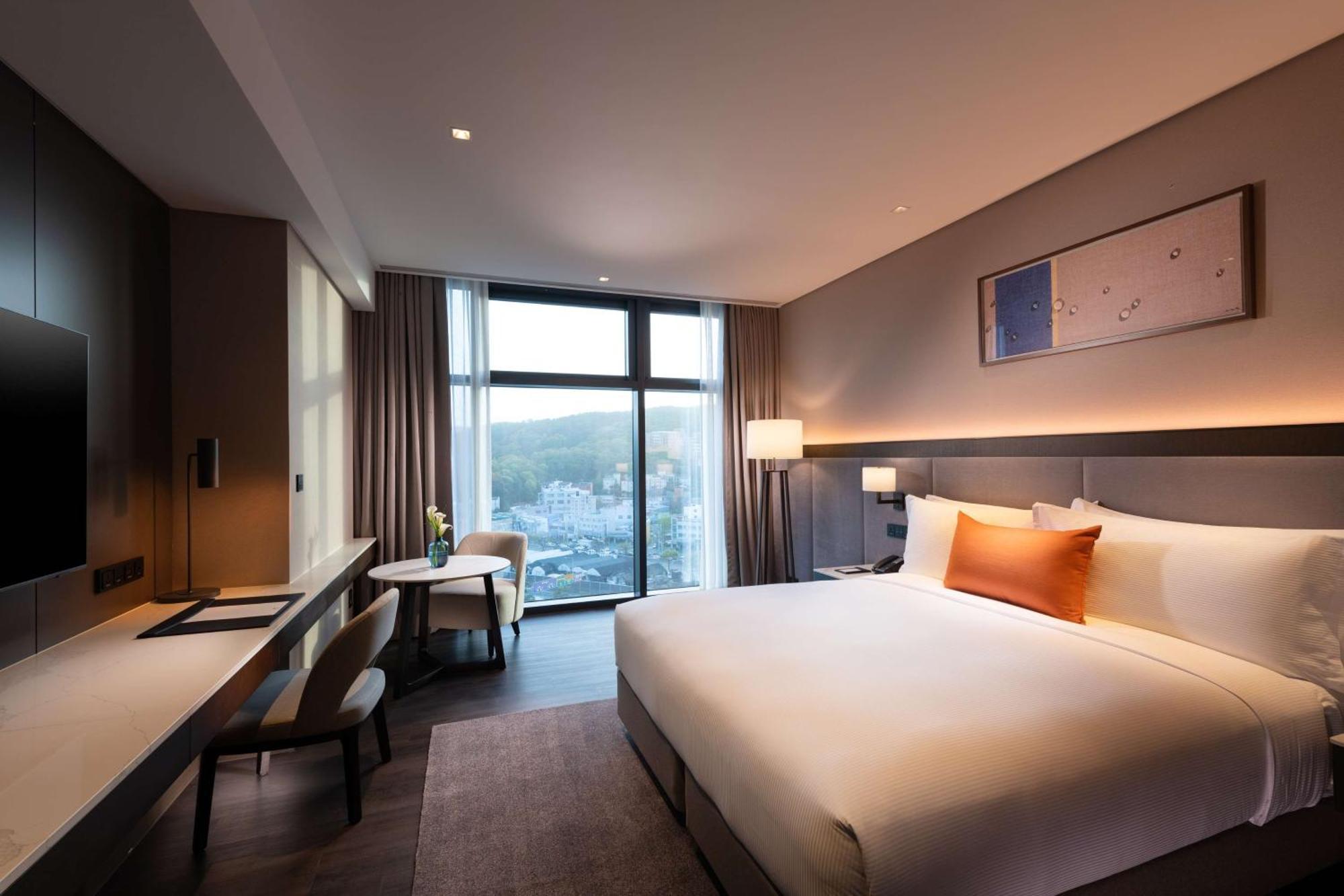 Готель Doubletree By Hilton Seoul Pangyo Соннам Екстер'єр фото